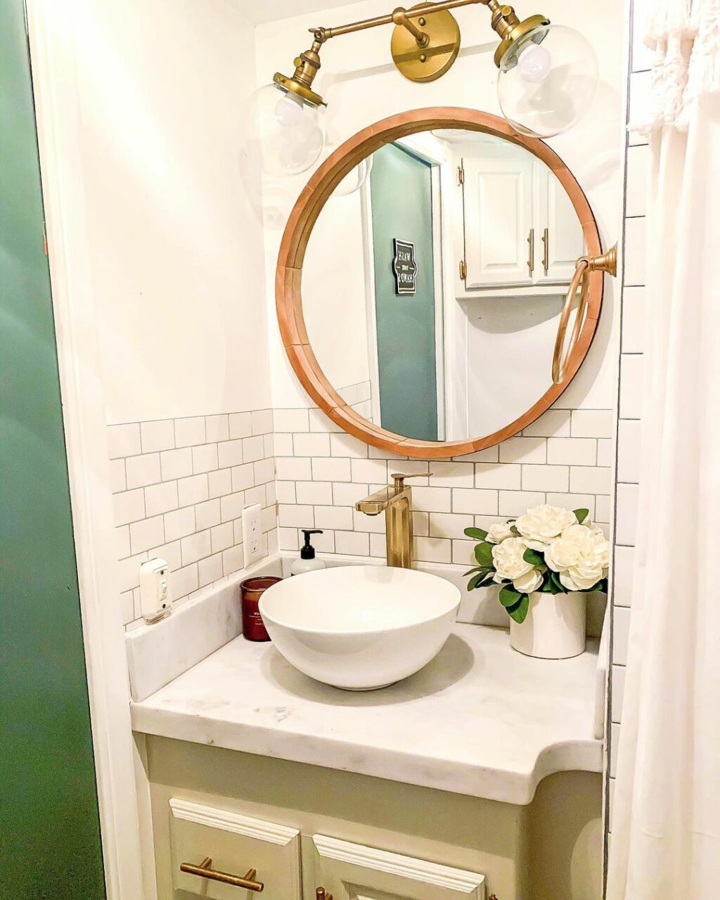 Stunning RV Bathroom Mirrors – LoveThatRV