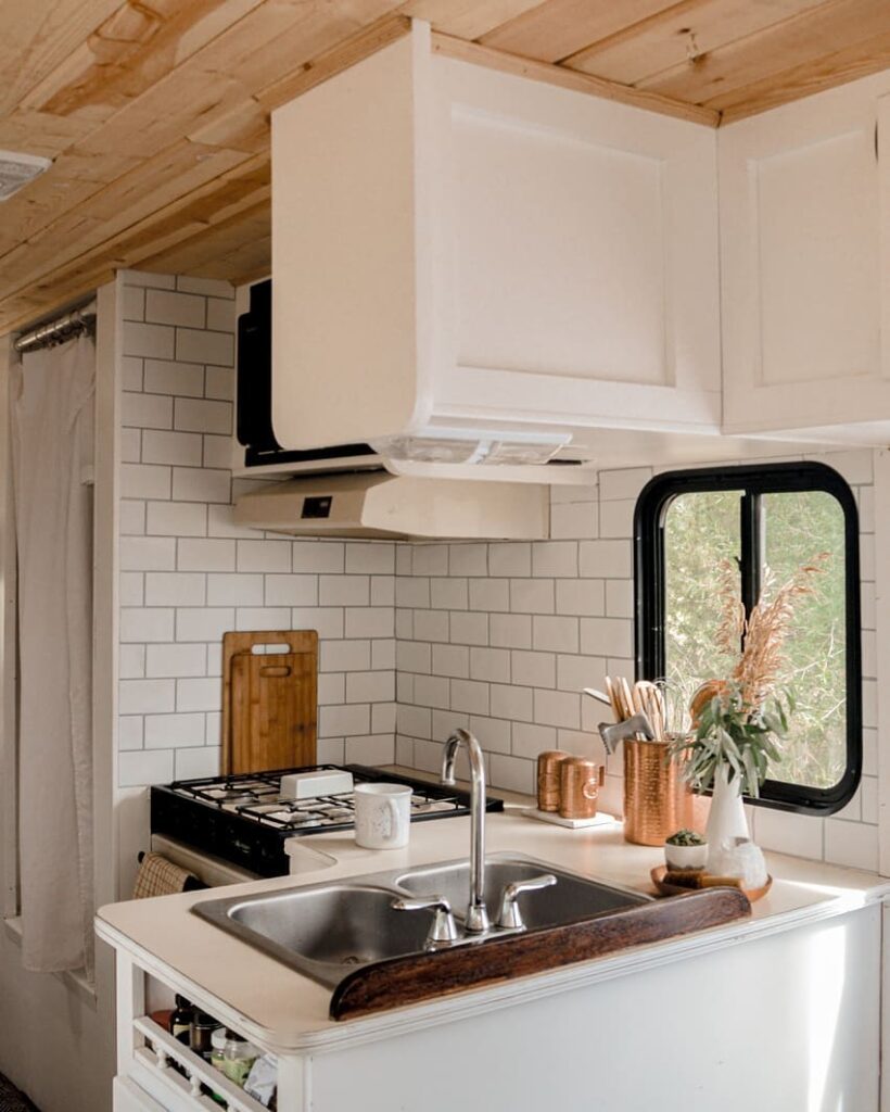 70+ Gorgeous RV Kitchen Backsplashes – LoveThatRV