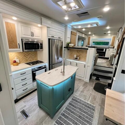 De-clutter each space in your RV before taking photos